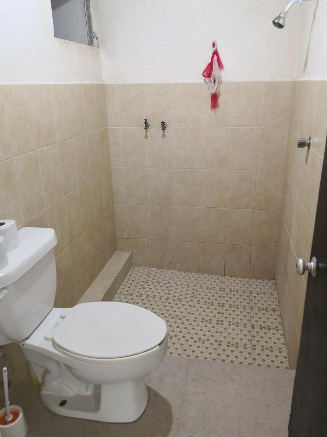 Punta Sam Hostel Канкун Екстериор снимка