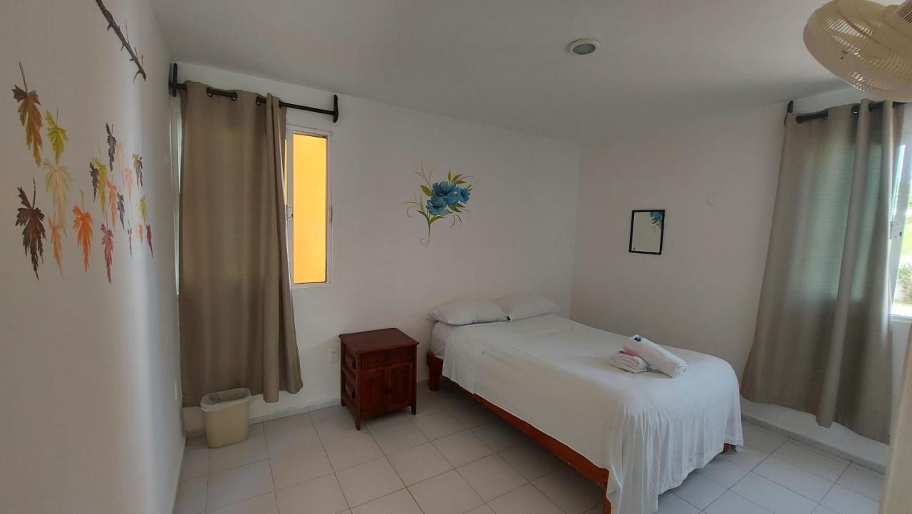 Punta Sam Hostel Канкун Екстериор снимка