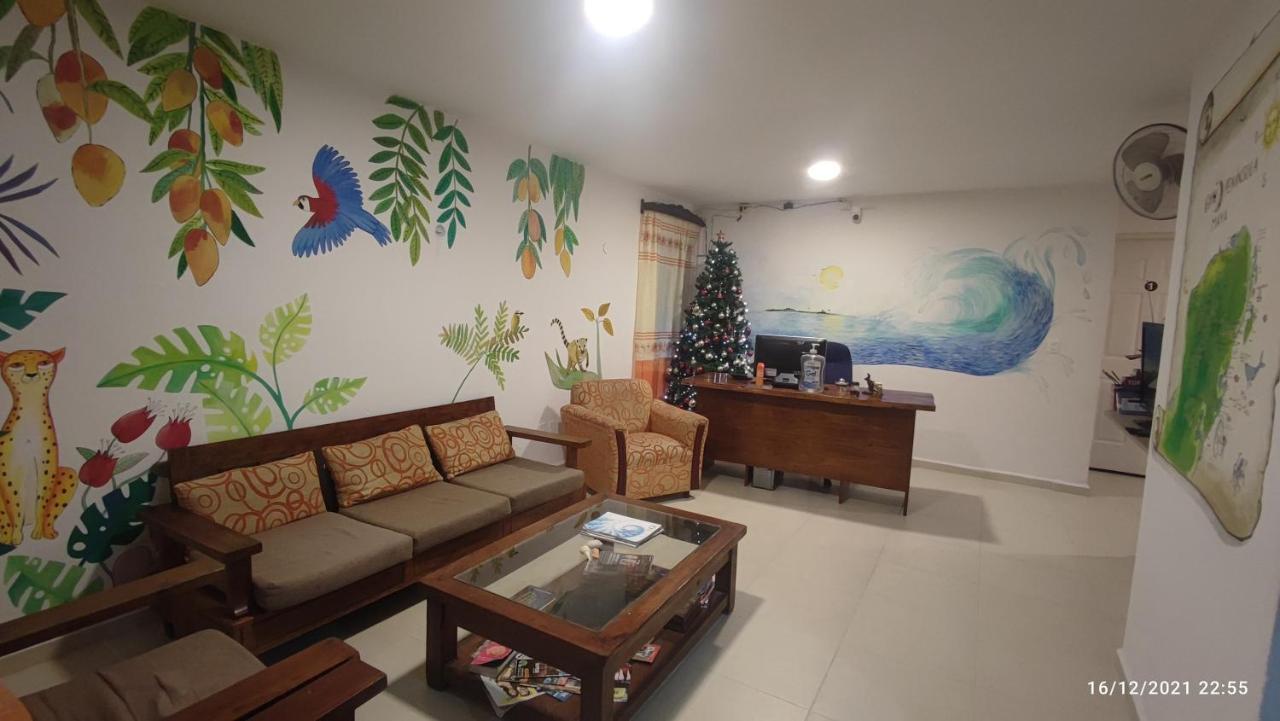 Punta Sam Hostel Канкун Екстериор снимка