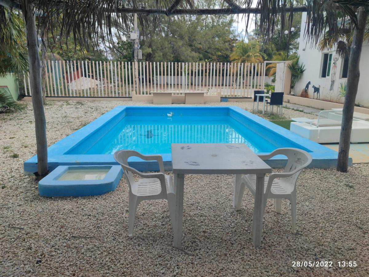 Punta Sam Hostel Канкун Екстериор снимка