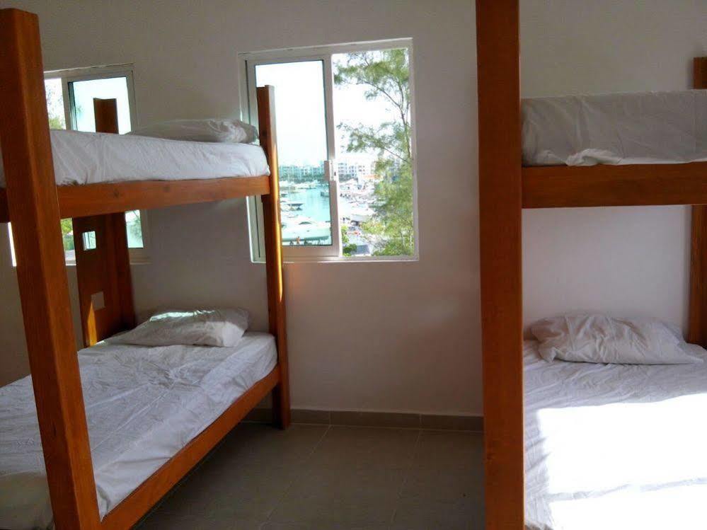 Punta Sam Hostel Канкун Екстериор снимка
