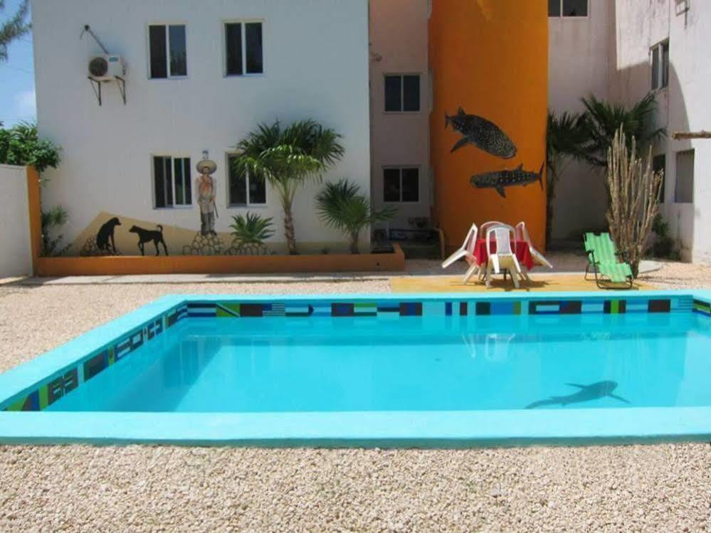 Punta Sam Hostel Канкун Екстериор снимка